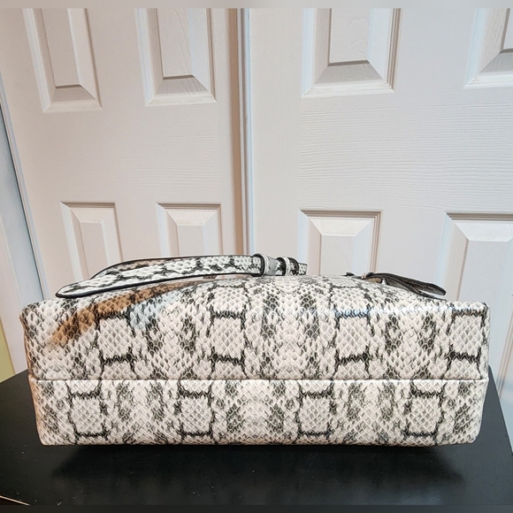 Backpack Purse Vegan Animal Print NWT a. new day - Picture 4 of 11